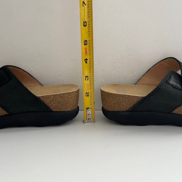 Dansko Maddy Wedge Sandals Nubuck Leather Slip-On Comfort Black Size 40/9.5-10 - Picture 10 of 12